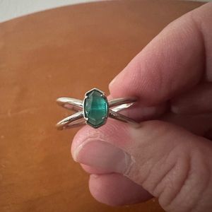 Kendra Scott Emilie Double Band Ring- Rhodium with Emerald Cat’s Eye stone
